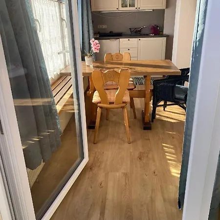 & Christian Vendégház